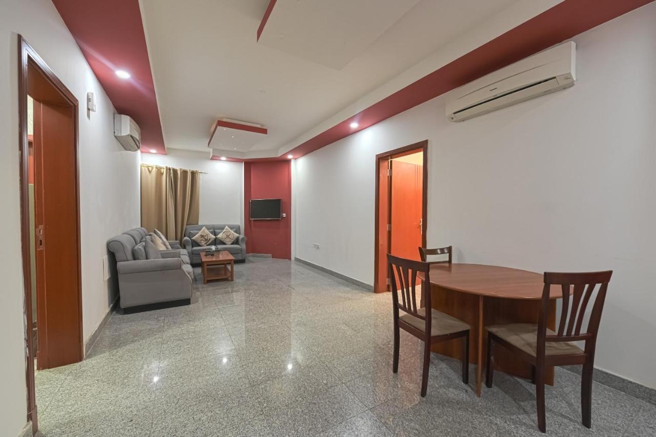 OYO 116 Platinium Hotel Apartments Seeb Exterior foto